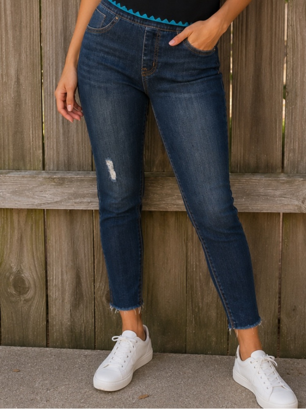 👗Spanx Dark Blue Women's Stretch distressed Denim Jeans